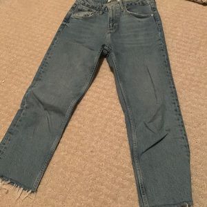 zara cropped blue jeans